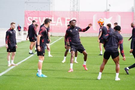 Sevilla FC First Team To Spend Night At Training Ground After 'Violent Attack' By Fans Sevilla FC First Team To Spend Night At Training Ground After 'Violent Attack' By Fans