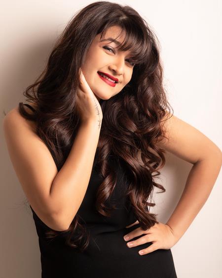 Shruti On Her Housefull 5 Song: 'Qayamat Came Like Qayamat Into My Life' Shruti On Her Housefull 5 Song: 'Qayamat Came Like Qayamat Into My Life'