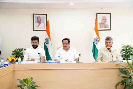 River Water Row: Nara Lokesh's Remarks Triggers Fresh War Of Words Between Telugu States River Water Row: Nara Lokesh's Remarks Triggers Fresh War Of Words Between Telugu States