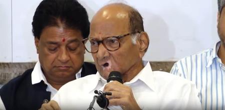 Pawar Alleges Offer To 'Fix' 160 Assembly Seats, Fadnavis Rubbishes Claim Pawar Alleges Offer To 'Fix' 160 Assembly Seats, Fadnavis Rubbishes Claim