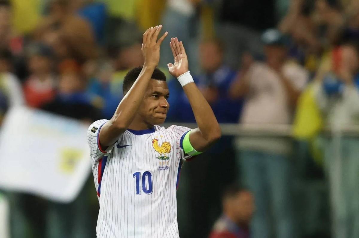 مبابي: اتطلع لتجاوز إنجاز هنري مبابي: اتطلع لتجاوز إنجاز هنري