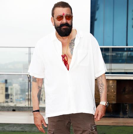 Sanjay Dutt Attends Bhasm Aarti, Offers Prayers At Ujjain's Mahakaleshwar Temple Sanjay Dutt Attends Bhasm Aarti, Offers Prayers At Ujjain's Mahakaleshwar Temple