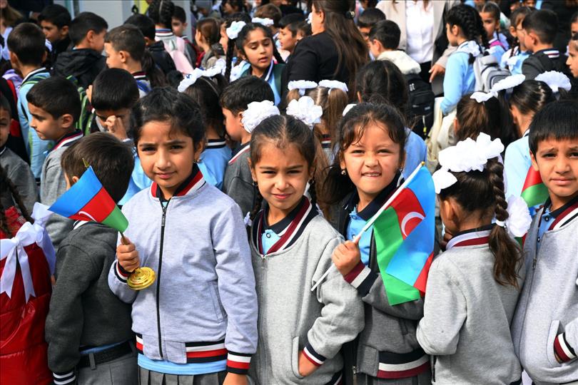 Azerbaijan Commissions New School Building In Baku's Khazar District ...