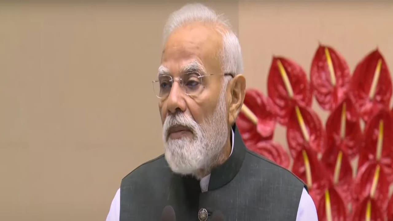 'Reason For Migration': PM Modi Slams Cong-RJD For Devastated Education System In Bihar 'Reason For Migration': PM Modi Slams Cong-RJD For Devastated Education System In Bihar