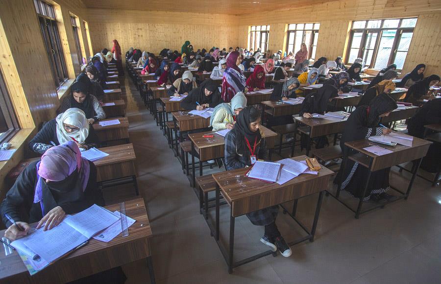 JKBOSE Announces Class 10 Exams From Nov 3, 15% Syllabus Relaxation Given JKBOSE Announces Class 10 Exams From Nov 3, 15% Syllabus Relaxation Given