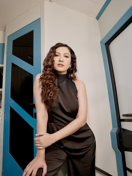 “You're So Perfect”: Gauahar Khan Embraces Post-Partum Glow In Stylish Look “You're So Perfect”: Gauahar Khan Embraces Post-Partum Glow In Stylish Look