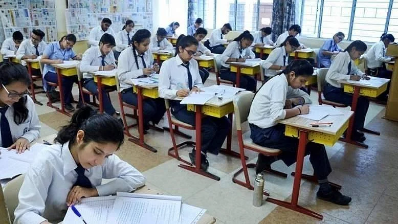 Mid-Term Break In UAE: Schools Finish Syllabus, Assessments Before Holidays  Mid-Term Break In UAE: Schools Finish Syllabus, Assessments Before Holidays