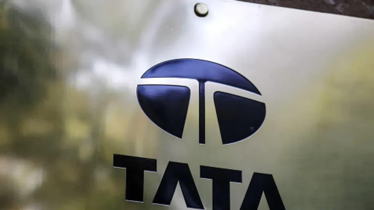 Trump's H-1B Fee Hike Pushes Tata Technologies To Hire Locally In America: Report Trump's H-1B Fee Hike Pushes Tata Technologies To Hire Locally In America: Report