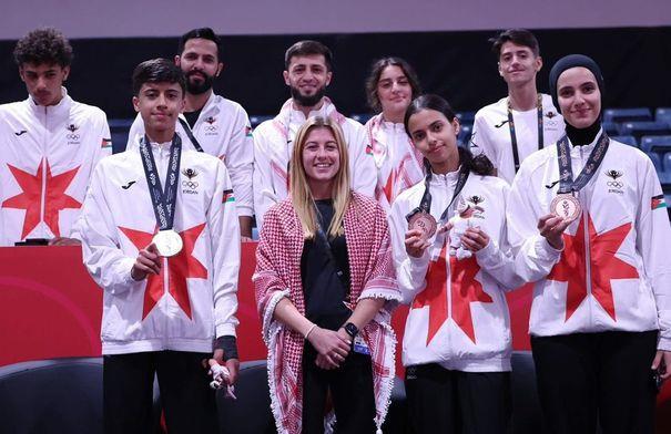 الأميرة سارة تهنئ لاعبي التايكواندو الفائزين بالميداليات بدورة الألعاب الآسيوية الأميرة سارة تهنئ لاعبي التايكواندو الفائزين بالميداليات بدورة الألعاب الآسيوية