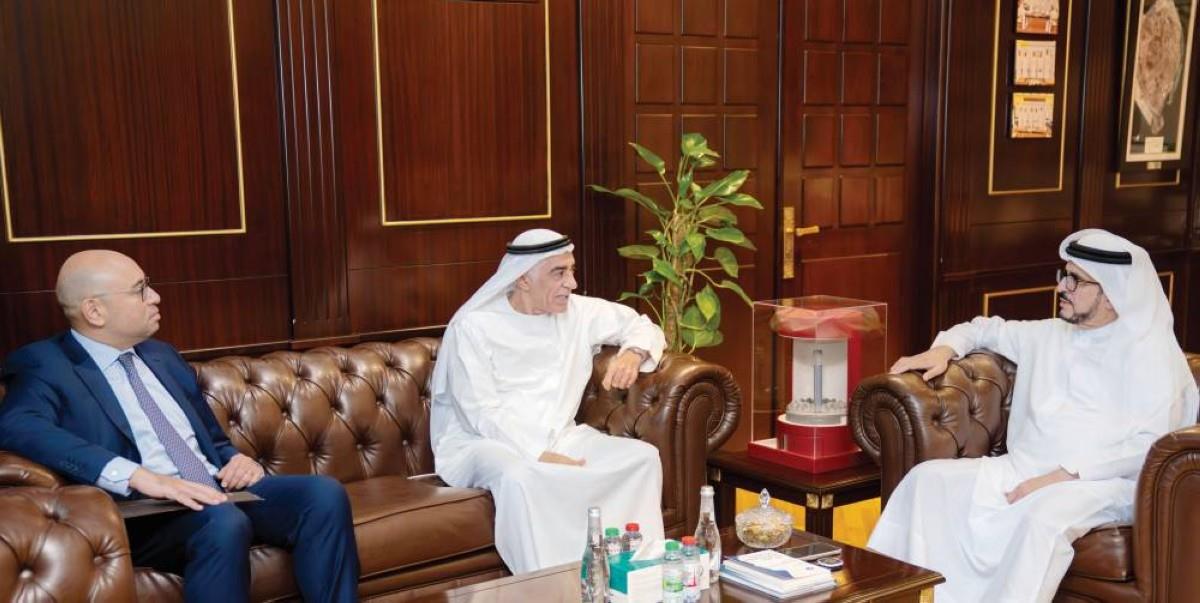 "كهرباء دبي" و"ماجد الفطيم" تعززان التعاون في الطاقة المتجددة والاستدامة "كهرباء دبي" و"ماجد الفطيم" تعززان التعاون في الطاقة المتجددة والاستدامة