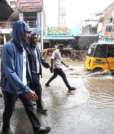 Heavy Rain Lashes TN As New Low-Pressure System Forms Over Bay Of Bengal Heavy Rain Lashes TN As New Low-Pressure System Forms Over Bay Of Bengal