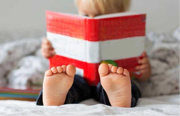 عائلة في لندن تعرض راتباً خيالياً لمعلم رضيع عمره عام واحد عائلة في لندن تعرض راتباً خيالياً لمعلم رضيع عمره عام واحد