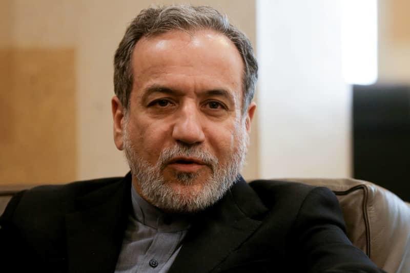 وزير الخارجية الإيراني يؤكد استعداد بلاده لأي حل حكيم بشأن برنامجها النووي وزير الخارجية الإيراني يؤكد استعداد بلاده لأي حل حكيم بشأن برنامجها النووي