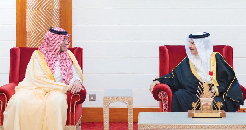 الملك يعرب عن اعتزازه بالعلاقات التاريخية والروابط الأخوية مع السعوديةجلالته يشيد بالدور السعودي في دعم العمل الخليجي وتعزيز الأمن والاستقرار في المنطقة الملك يعرب عن اعتزازه بالعلاقات التاريخية والروابط الأخوية مع السعوديةجلالته يشيد بالدور السعودي في دعم العمل الخليجي وتعزيز الأمن والاستقرار في المنطقة