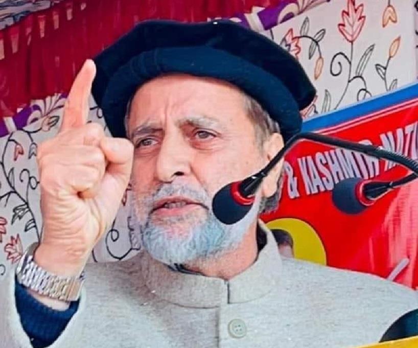 Mian Altaf Backs Ruhullah, Warns CM Omar On Governance, Jobs Mian Altaf Backs Ruhullah, Warns CM Omar On Governance, Jobs