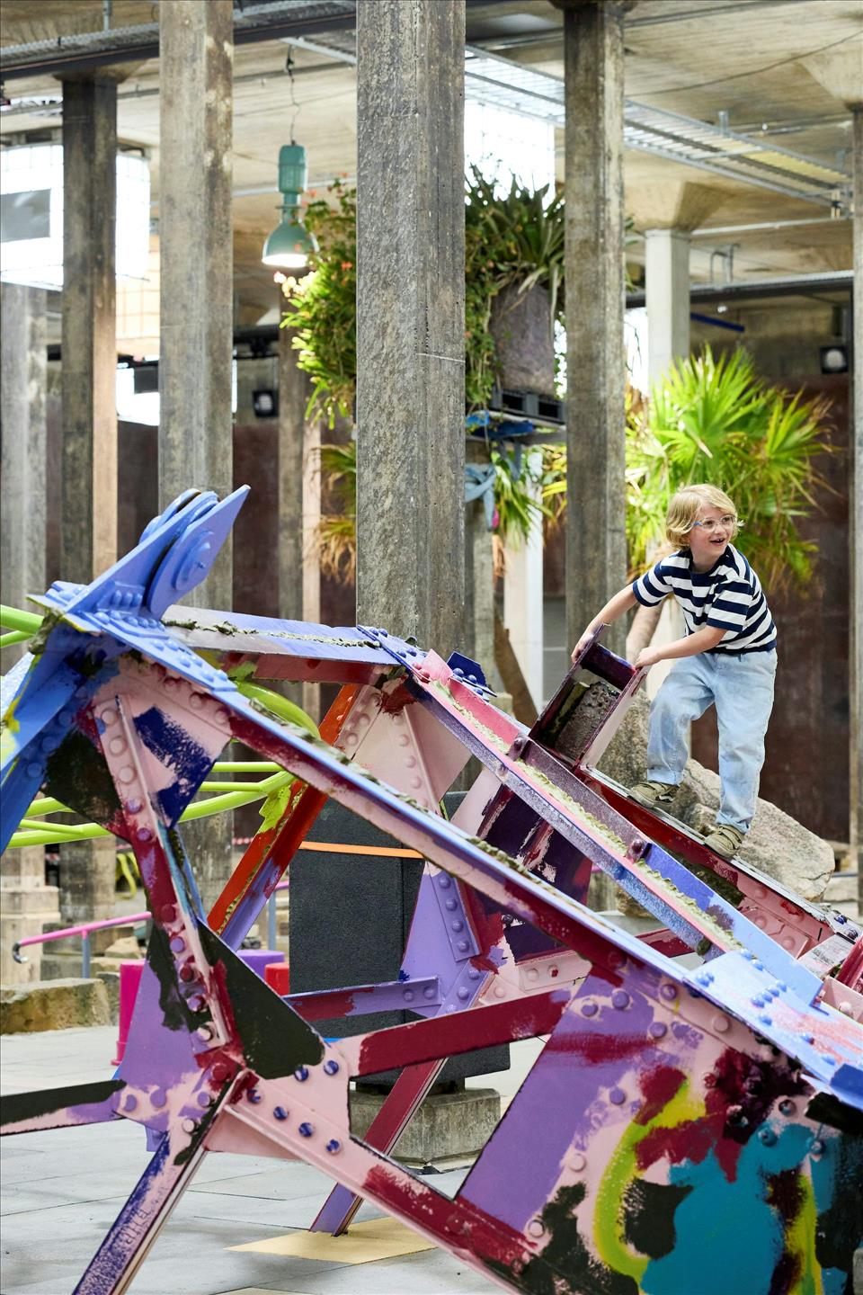 The Art Gallery Of NSW Has Transformed Into A Space To Cook, Play, Do Laundry And Linger Visitors in Mike Hewson: The Key’s Under the Mat in the Nelson Packer Tank at the Art Gallery of New South Wales.          Artworks © Mike Hewson, image © Art Gallery of New South Wales, Mim Stirling