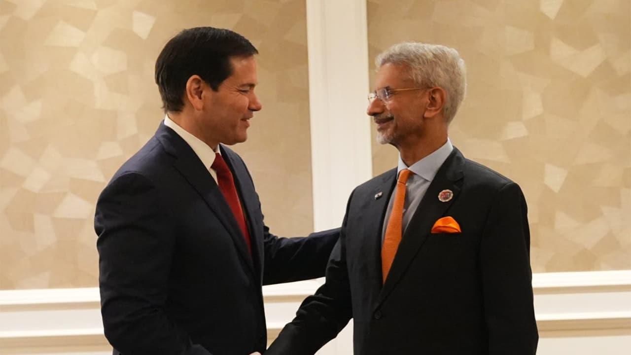 “Productive Discussion On Bilateral Ties”: Jaishankar Meets US Secretary Of State Marco Rubio In Kuala Lumpur “Productive Discussion On Bilateral Ties”: Jaishankar Meets US Secretary Of State Marco Rubio In Kuala Lumpur