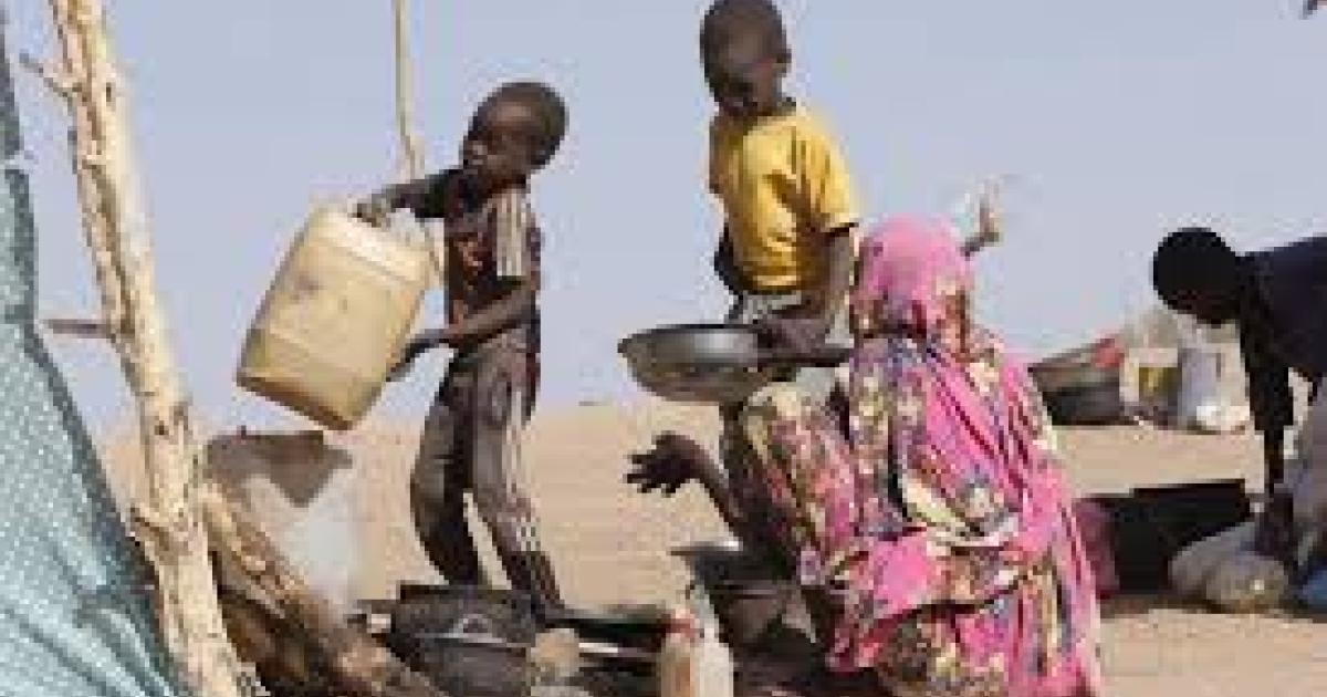 تصاعد معارك الفاشر يهدد بتقسيم السودان.. وتحذيرات من كارثة إنسانية غير مسبوقة تصاعد معارك الفاشر يهدد بتقسيم السودان.. وتحذيرات من كارثة إنسانية غير مسبوقة