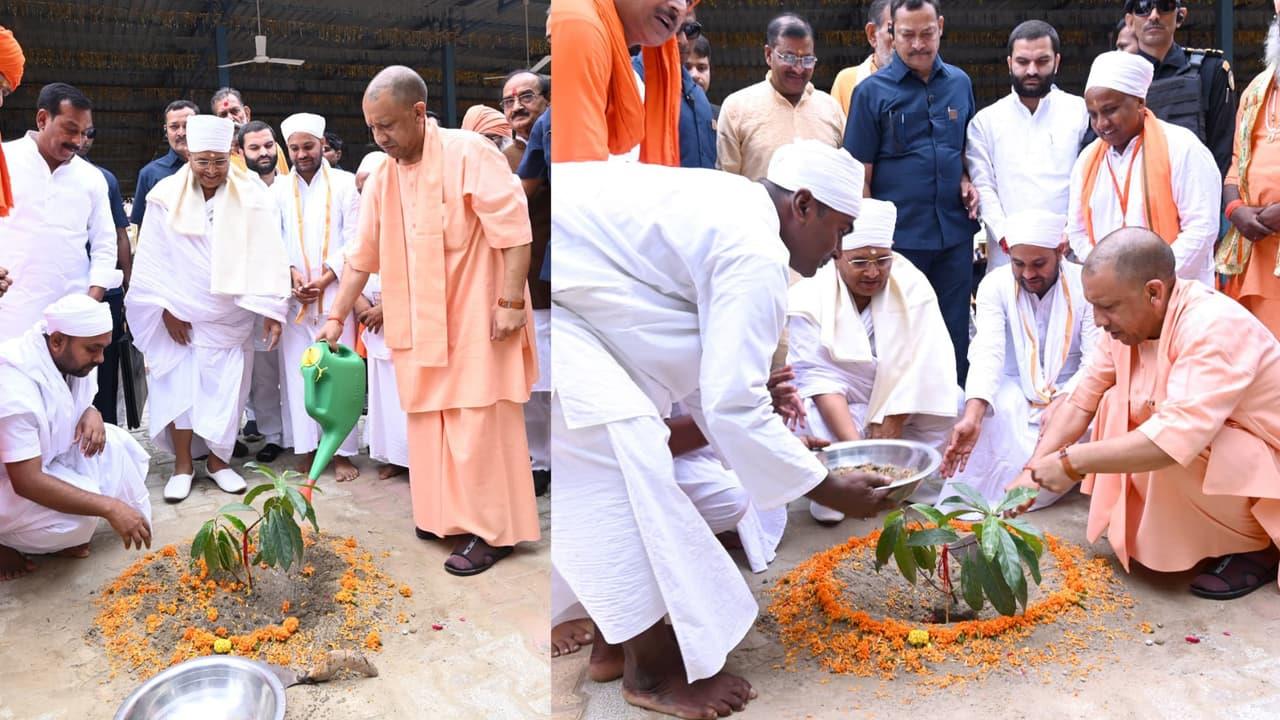 CM Yogi Adityanath Unveils Statues At Kabirdham Ashram, Plants Rudraksh Tree CM Yogi Adityanath Unveils Statues At Kabirdham Ashram, Plants Rudraksh Tree