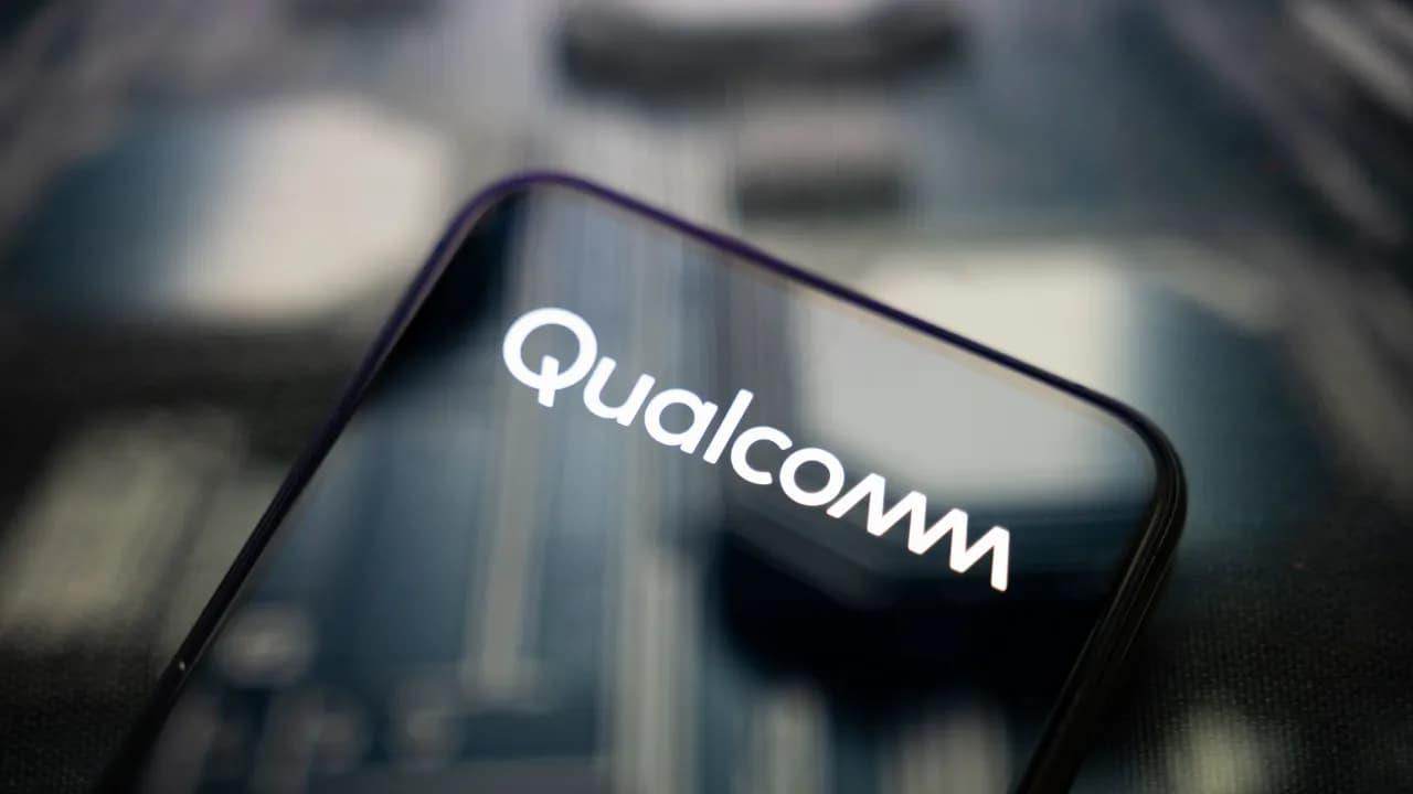 QCOM Stock Jumps After The Company Launches Data Center AI Chips To Take On AMD, Nvidia QCOM Stock Jumps After The Company Launches Data Center AI Chips To Take On AMD, Nvidia