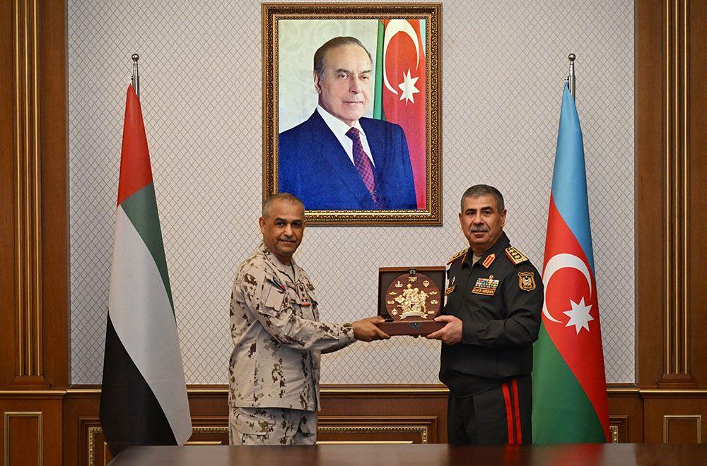 Azerbaijan's Defense Minister Meets UAE Special Operations Commander Azerbaijan's Defense Minister Meets UAE Special Operations Commander