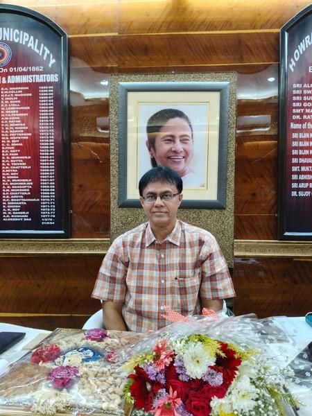 Howrah Municipal Corporation Chief Sujay Chakraborty Resigns Howrah Municipal Corporation Chief Sujay Chakraborty Resigns