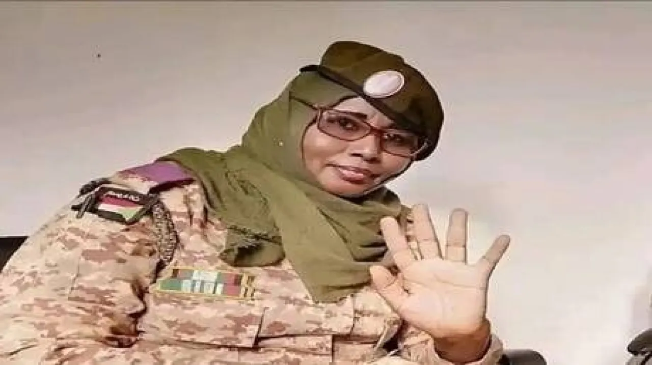 (القوة المشتركة) في دارفور تنعى ناطقها العسكري والمراسلة الحربية آسيا الخليفة (صور) (القوة المشتركة) في دارفور تنعى ناطقها العسكري والمراسلة الحربية آسيا الخليفة (صور)