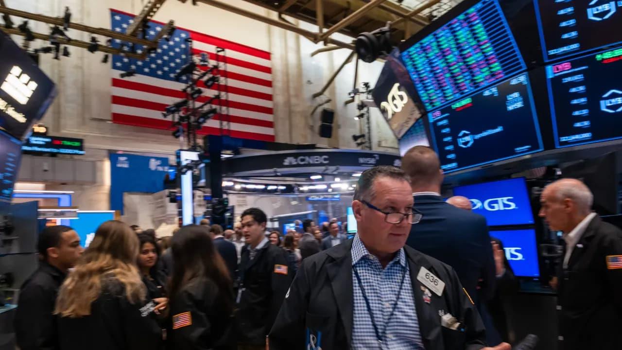 Nasdaq, S&P 500 Futures Wobble After 3-Day Rally - Fed Meeting Kickstarts, Unitedhealth Earnings In Spotlight Nasdaq, S&P 500 Futures Wobble After 3-Day Rally - Fed Meeting Kickstarts, Unitedhealth Earnings In Spotlight