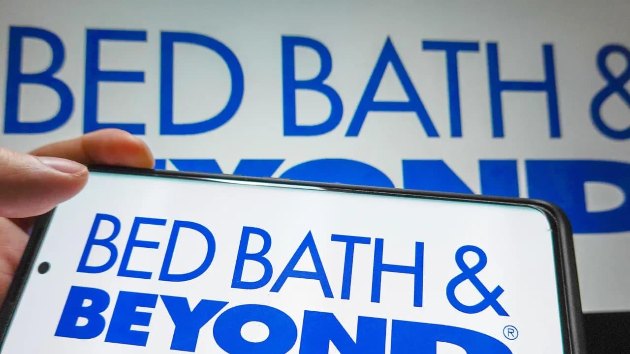 Bed Bath & Beyond Stock Edges Lower After-Hours Following Q3 Report: Retail Turns Bullish On Improving Fundamentals Bed Bath & Beyond Stock Edges Lower After-Hours Following Q3 Report: Retail Turns Bullish On Improving Fundamentals