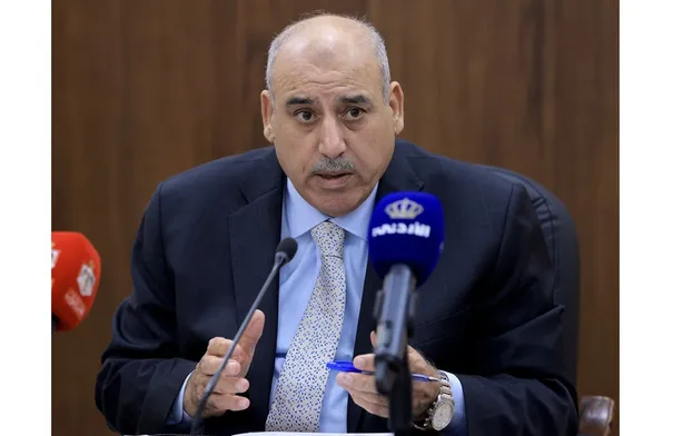 القاضي يلتقي رؤساء الكتل ويترأس أول اجتماع لمكتب دائم النواب القاضي يلتقي رؤساء الكتل ويترأس أول اجتماع لمكتب دائم النواب