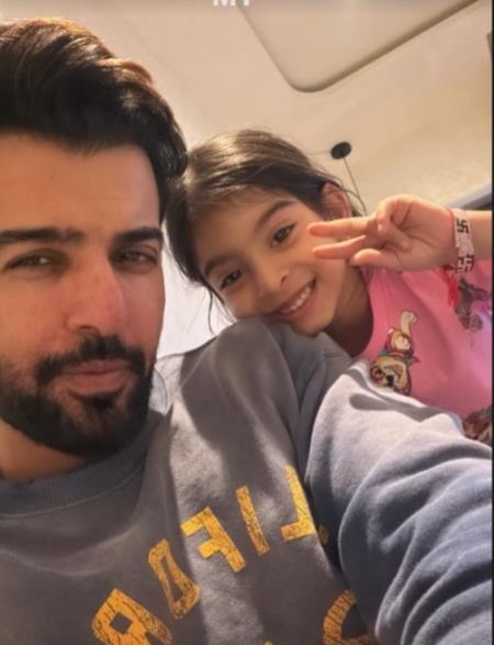 Jay Bhanushali Shares A Picture With Daughter Amidst Divorce Rumours, Wife Mahhi Vij Missing Jay Bhanushali Shares A Picture With Daughter Amidst Divorce Rumours, Wife Mahhi Vij Missing