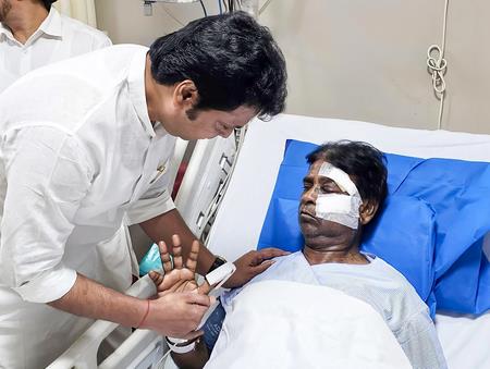 Injured BJP MP Khagen Murmu Leaves For AIIMS Delhi For Advanced Treatment Injured BJP MP Khagen Murmu Leaves For AIIMS Delhi For Advanced Treatment