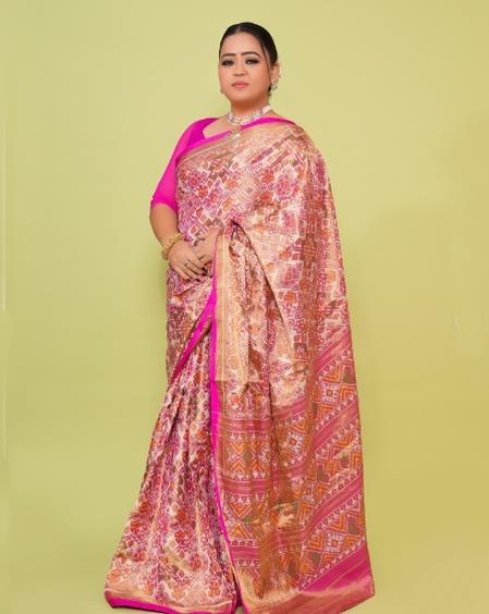 Mommy-To-Be Bharti Singh Craves For 'Amritsari Kulche' During Pregnancy Mommy-To-Be Bharti Singh Craves For 'Amritsari Kulche' During Pregnancy