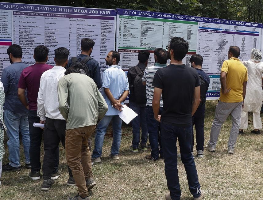 Over 3.61 Lakh Educated Unemployed Youth Registered In J & K: Govt Over 3.61 Lakh Educated Unemployed Youth Registered In J & K: Govt