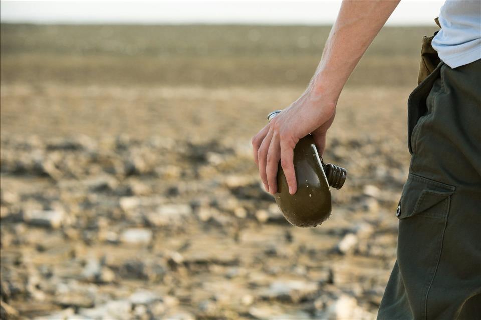 How Climate Change Can Make People More Likely To Get Into Violent Conflict Scharfsinn / Shutterstock