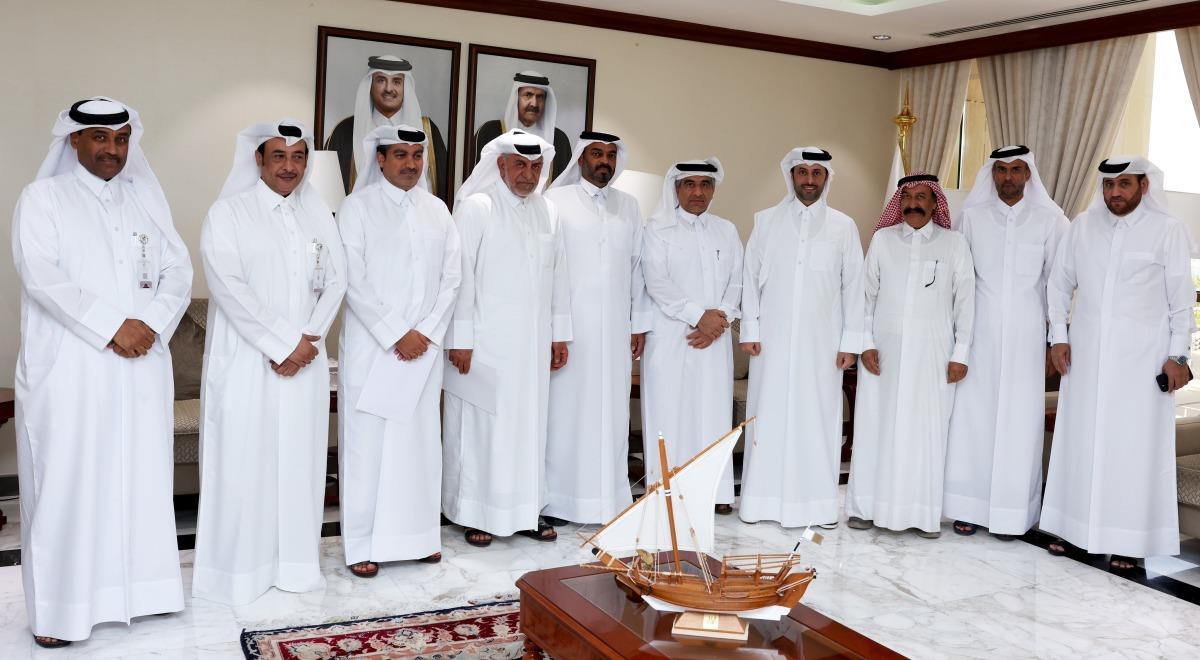 Municipality Minister, Fishermen Discuss Ways To Advance Fishing Sector In Qatar Municipality Minister, Fishermen Discuss Ways To Advance Fishing Sector In Qatar