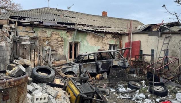 Morning Attack Damages Residential Buildings In Central Kherson Morning Attack Damages Residential Buildings In Central Kherson