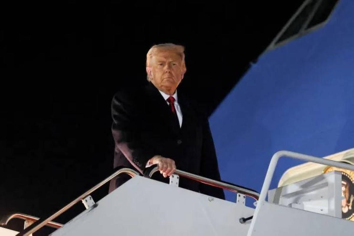 ترامب: القانون يمنعني من الترشح لولاية رئاسية ثالثة ترامب: القانون يمنعني من الترشح لولاية رئاسية ثالثة