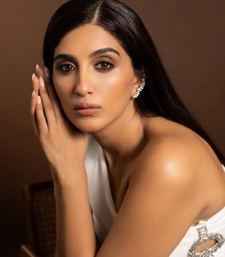 Nimrit Kaur Ahluwalia Gears Up For Her OTT Debut With Mystery Series Nimrit Kaur Ahluwalia Gears Up For Her OTT Debut With Mystery Series