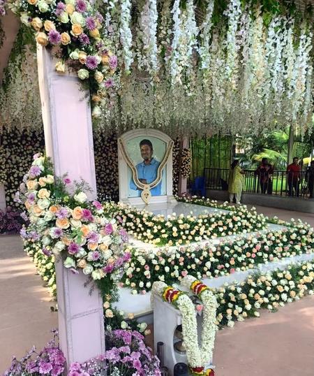 Superstar Puneeth Rajkumar's 4Th Death Anniv: Fans Pay Tribute In K'taka, Hold Blood Donation Drives Superstar Puneeth Rajkumar's 4Th Death Anniv: Fans Pay Tribute In K'taka, Hold Blood Donation Drives