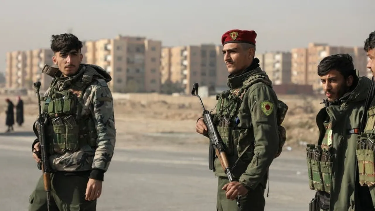 مقتل 2 وإصابة آخر.. قسد تستهدف نقطة للجيش السوري مقتل 2 وإصابة آخر.. قسد تستهدف نقطة للجيش السوري