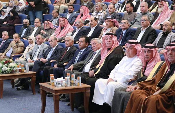 وزير الإدارة المحلية يفتتح فعاليات أيام معان الثقافية ويتفقد بلديتي معان والحسينية وزير الإدارة المحلية يفتتح فعاليات أيام معان الثقافية ويتفقد بلديتي معان والحسينية