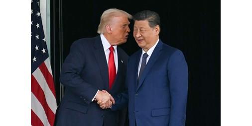 ترامب يصف اجتماعه بنظيره الصيني بـالنجاح الكبير الرسوم الجمركية على بكين ستنخفض إلى 47% ترامب يصف اجتماعه بنظيره الصيني بـالنجاح الكبير الرسوم الجمركية على بكين ستنخفض إلى 47%