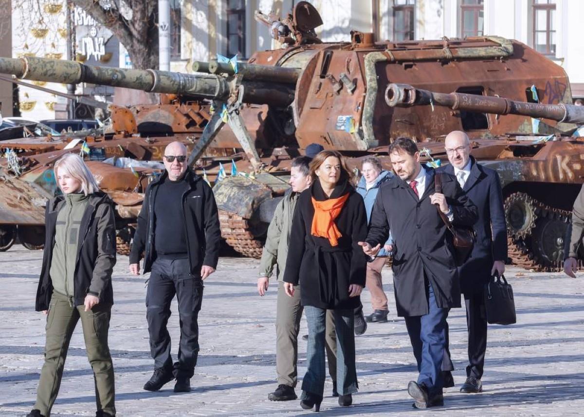 غارات روسية تحرم معظم أوكرانيا من الكهرباء غارات روسية تحرم معظم أوكرانيا من الكهرباء