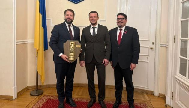 Fishing Nets From France's Brittany To Shield Kherson Region From Drones, Regional Chief Says Fishing Nets From France's Brittany To Shield Kherson Region From Drones, Regional Chief Says