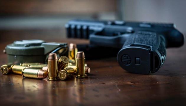 In Kremenchuk, Man Opens Fire At Territorial Center For Recruitment, Injuring Two Soldiers In Kremenchuk, Man Opens Fire At Territorial Center For Recruitment, Injuring Two Soldiers