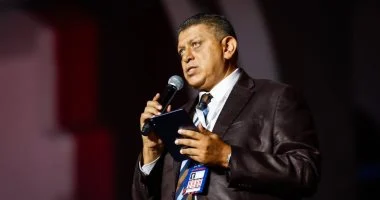 رئيس اتحاد اليد: نأمل فى التتويج بالمونديال يوم افتتاح المتحف الكبير رئيس اتحاد اليد: نأمل فى التتويج بالمونديال يوم افتتاح المتحف الكبير