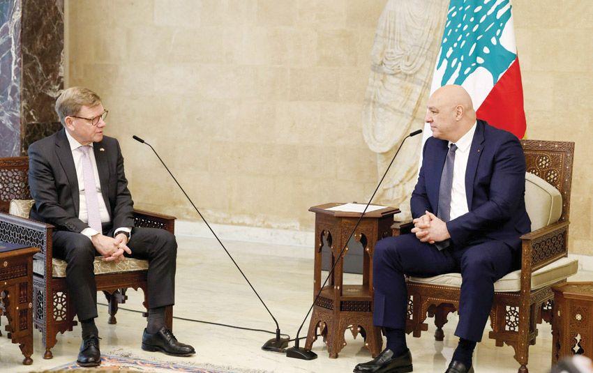 الرئيس اللبناني يعتبر أن اسرائيل تقابل  الدعوة إلى التفاوض بمزيد من "الاعتداءات" الرئيس اللبناني يعتبر أن اسرائيل تقابل  الدعوة إلى التفاوض بمزيد من "الاعتداءات"