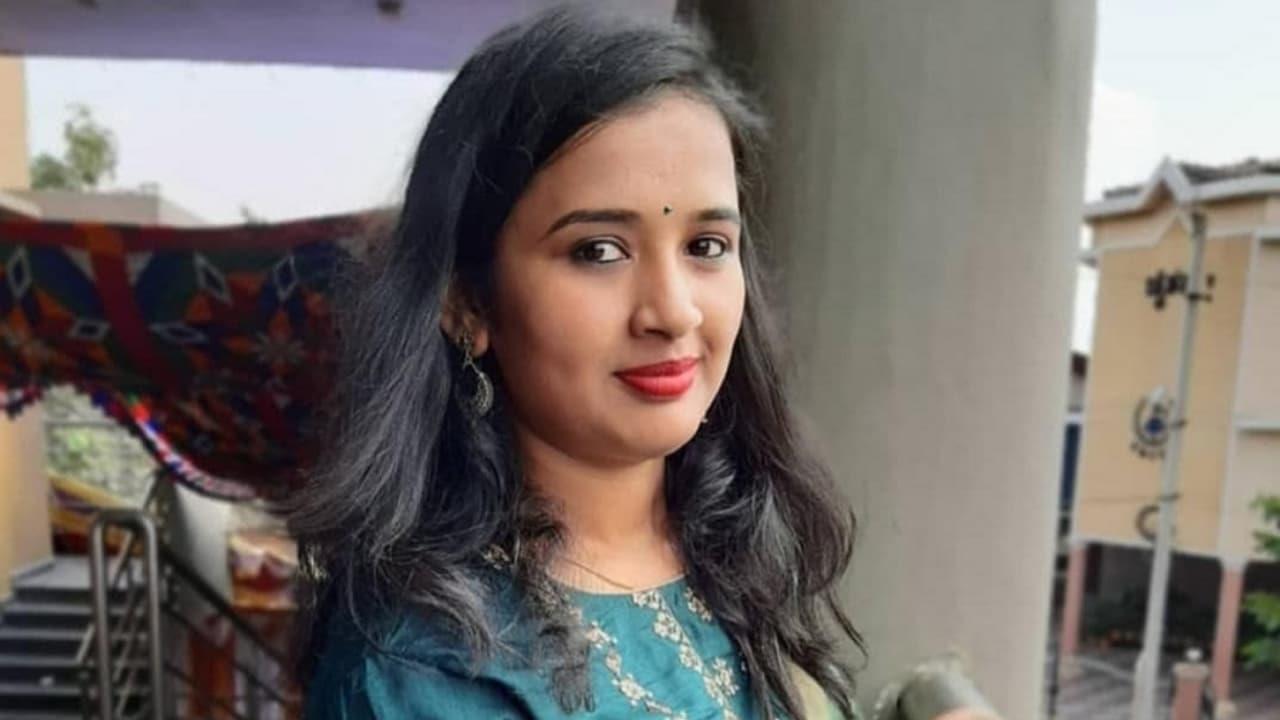 Karnataka: 30-Year-Old Woman Allegedly Poisoned To Death By In-Laws Over Dowry Karnataka: 30-Year-Old Woman Allegedly Poisoned To Death By In-Laws Over Dowry