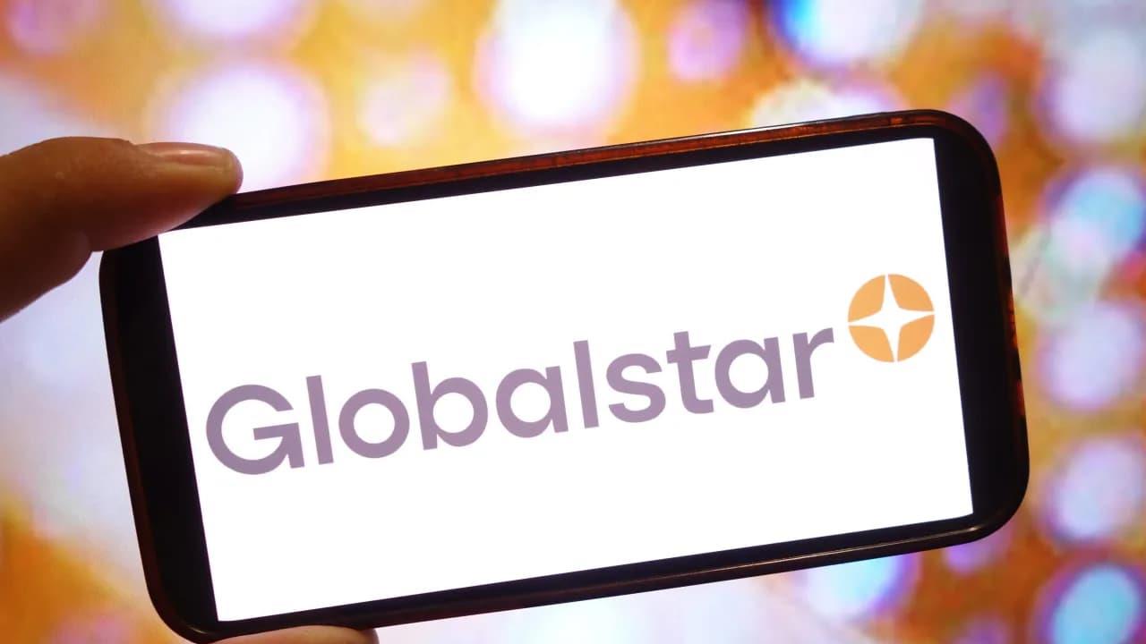 Globalstar Keeps Flying After Spacex Buyout Buzz Sends Stock Soaring To Best Day In Nearly A Year - Retail Goes All In Globalstar Keeps Flying After Spacex Buyout Buzz Sends Stock Soaring To Best Day In Nearly A Year - Retail Goes All In